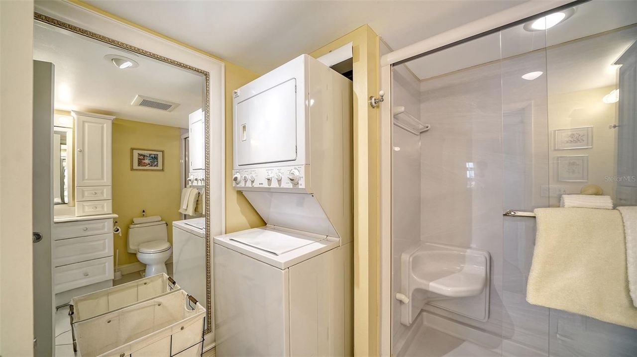 800 Benjamin Franklin Drive, Unit 202, Sarasota, FL 34236 Photo