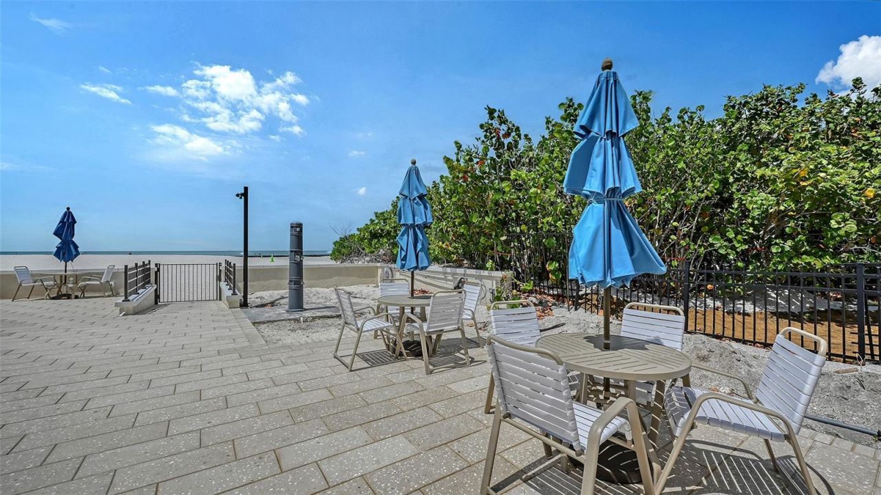 800 Benjamin Franklin Drive, Unit 202, Sarasota, FL 34236 Photo