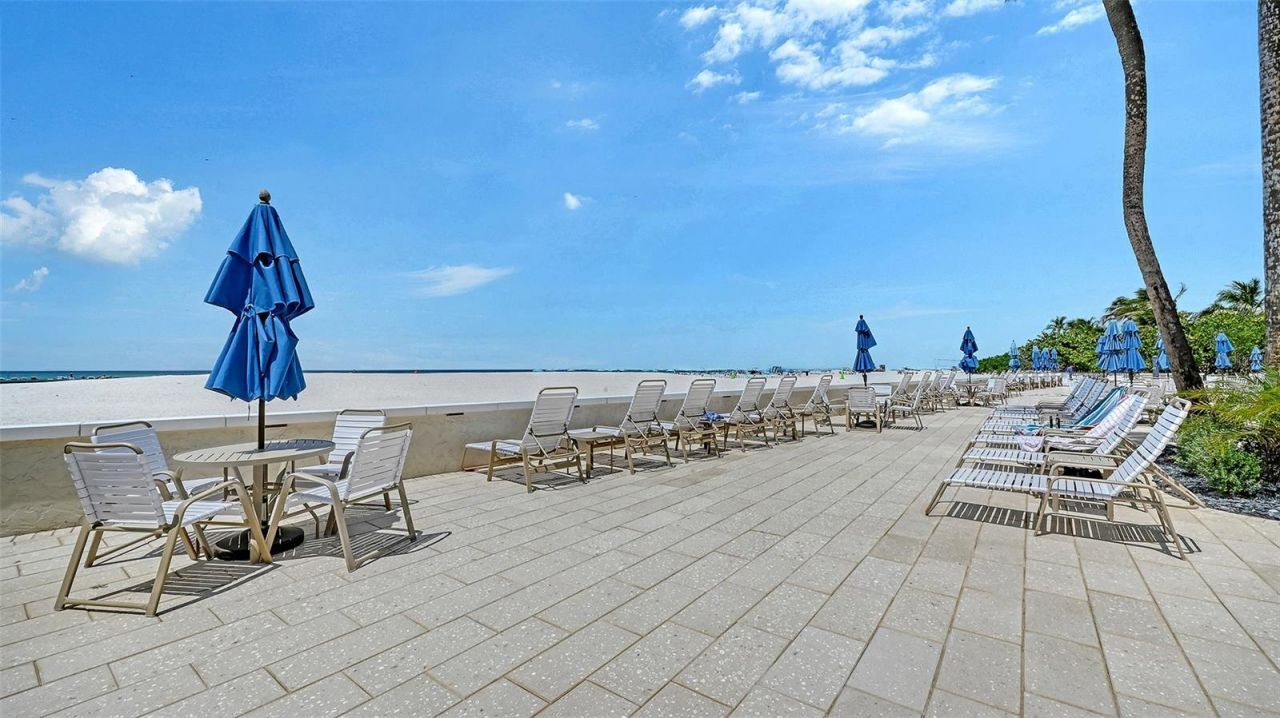 800 Benjamin Franklin Drive, Unit 202, Sarasota, FL 34236 Photo
