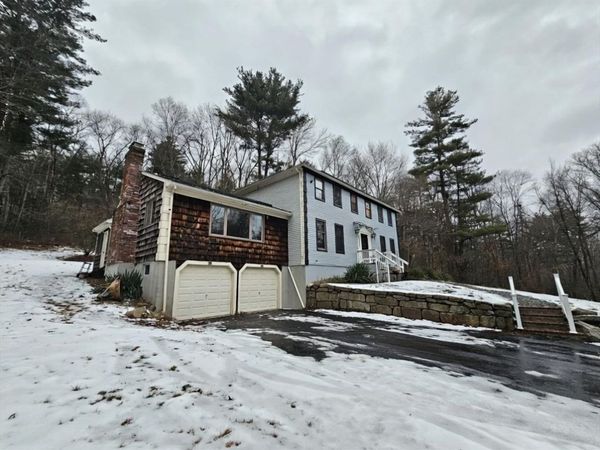 186 Spring St, Hopkinton, MA 01748