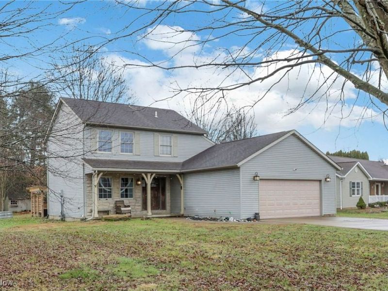 390 Spring Valley Drive, Zanesville, OH 43701 Photo 1