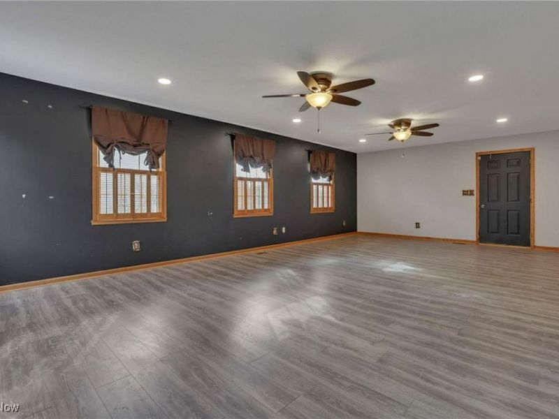 390 Spring Valley Drive, Zanesville, OH 43701 Photo 18