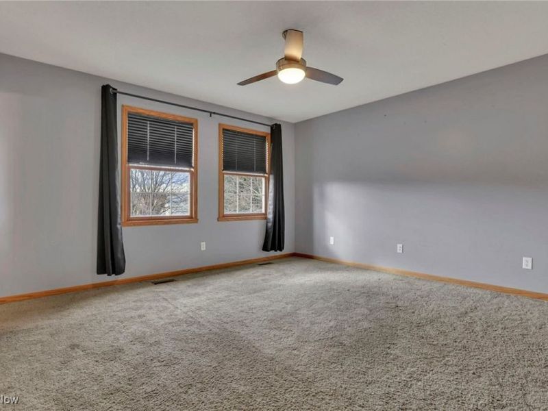 390 Spring Valley Drive, Zanesville, OH 43701 Photo 24