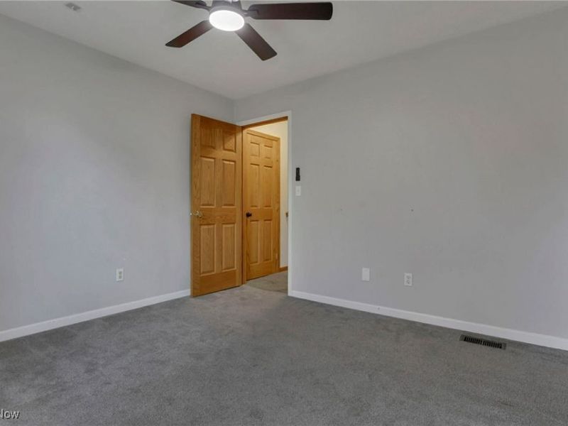 390 Spring Valley Drive, Zanesville, OH 43701 Photo 32