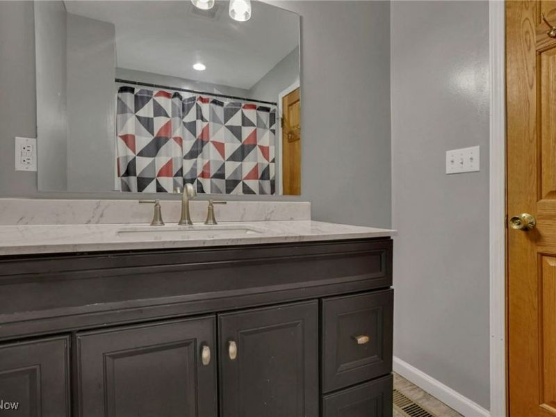 390 Spring Valley Drive, Zanesville, OH 43701 Photo 34