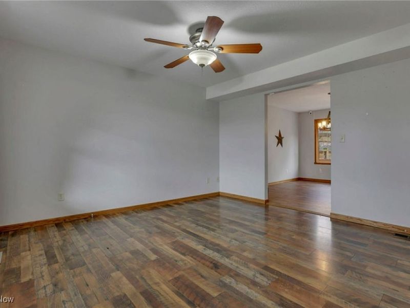 390 Spring Valley Drive, Zanesville, OH 43701 Photo 6