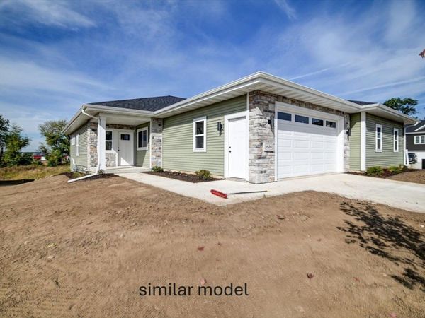 2901 Blue Grass Drive, Stoughton, WI 53589