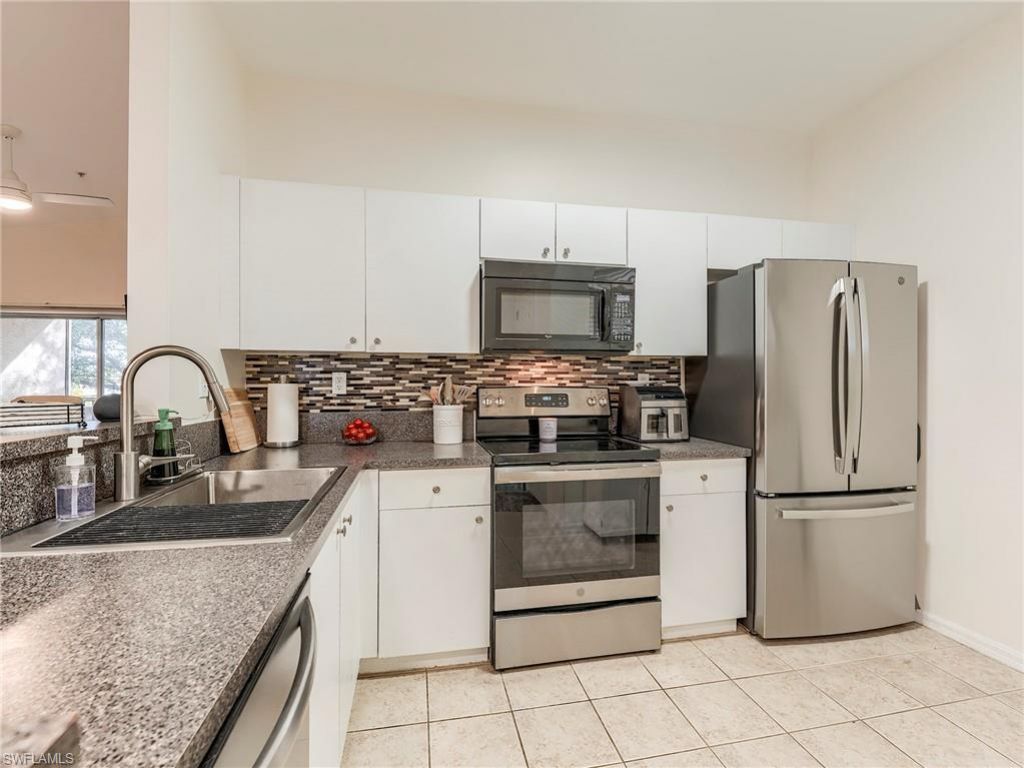 15433 Bellamar Cir, Unit 1025, Fort Myers, FL 33908 Photo