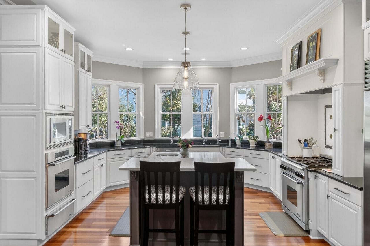 75 Delahow Street Photo 17