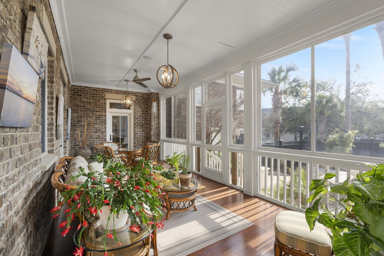 75 Delahow Street Photo 32