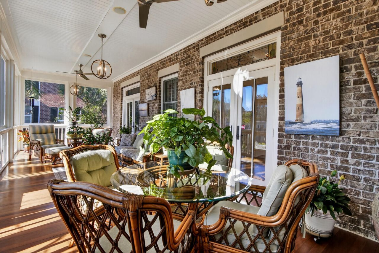 75 Delahow Street Photo 34