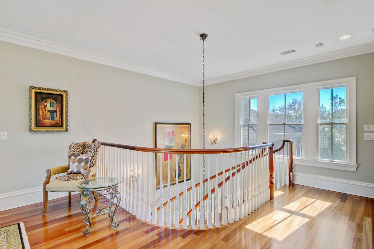 75 Delahow Street Photo 40