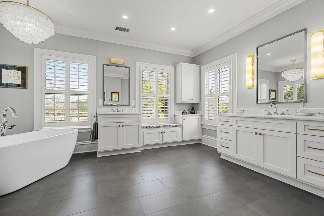 75 Delahow Street Photo 52