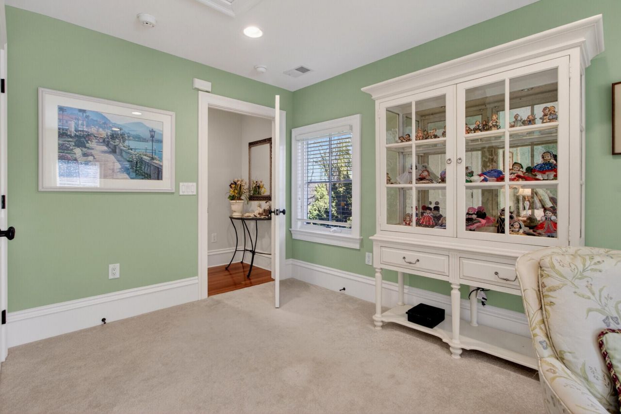 75 Delahow Street Photo 67