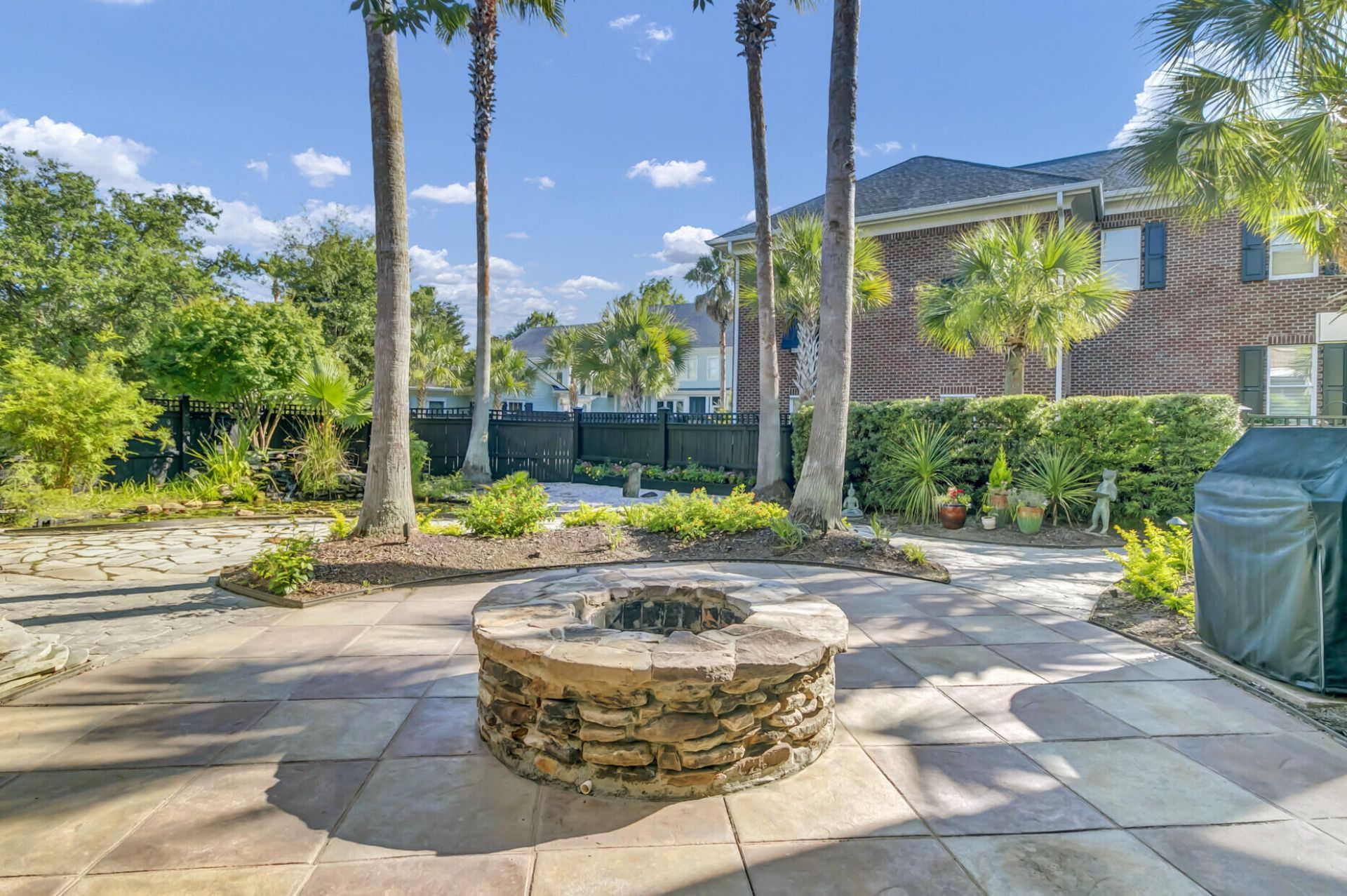 75 Delahow Street Photo 68