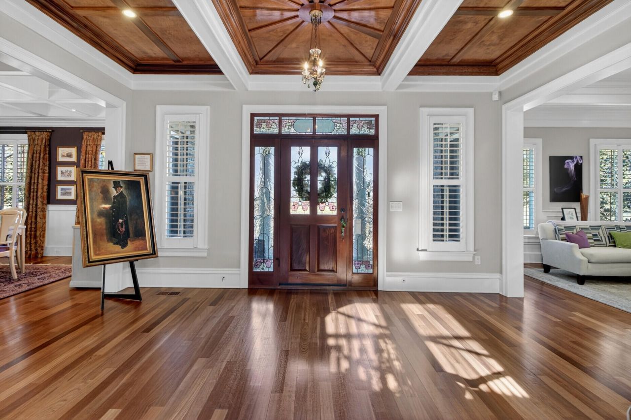 75 Delahow Street Photo 9