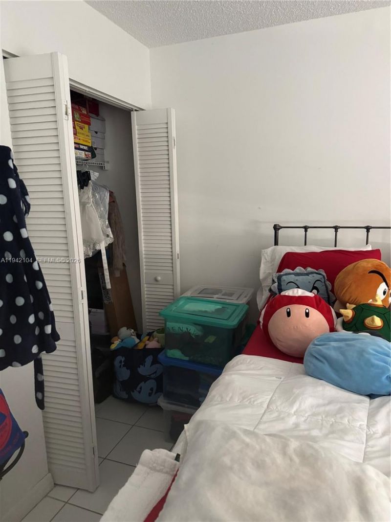 9421 Fontainebleau Blvd, Unit 204, Miami, FL 33172 Photo