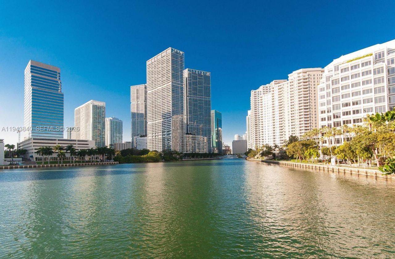 465 Brickell Ave, Unit 818, Miami, FL 33131 Photo