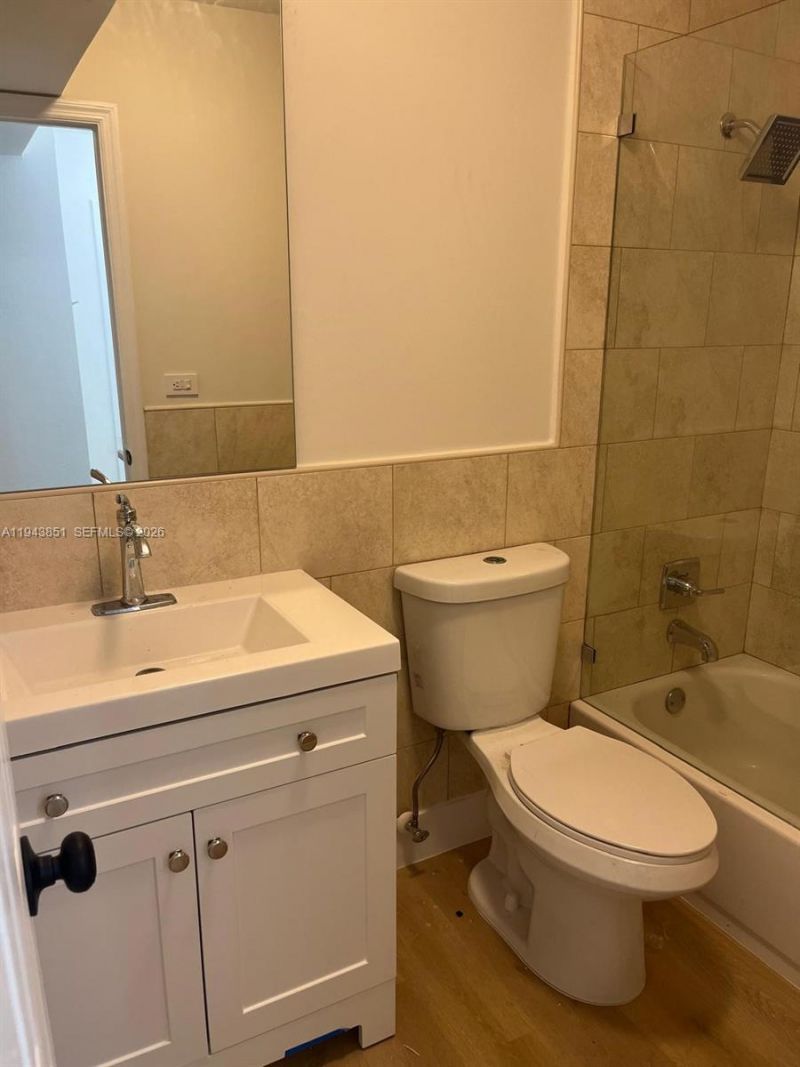 6330 SW 34th St , Miami, FL 33155 Photo