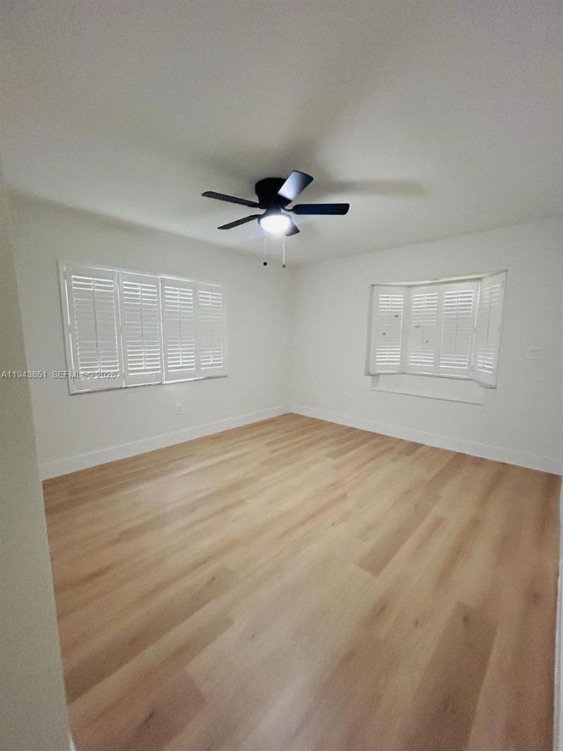 6330 SW 34th St , Miami, FL 33155 Photo