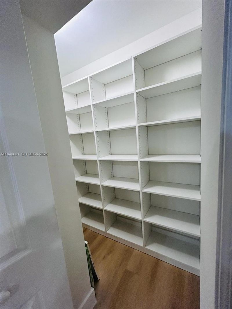 6330 SW 34th St , Miami, FL 33155 Photo