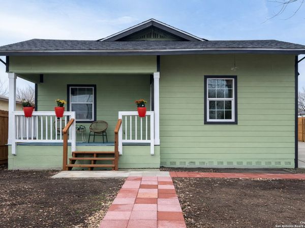 647 N san gabriel, San Antonio, TX 78228