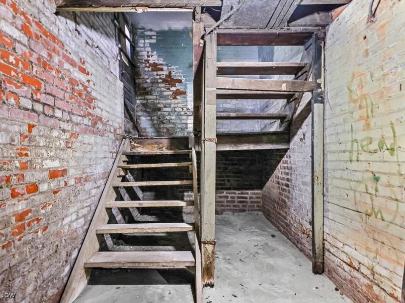 2101 Denison Avenue, Cleveland, OH 44109 Photo 33