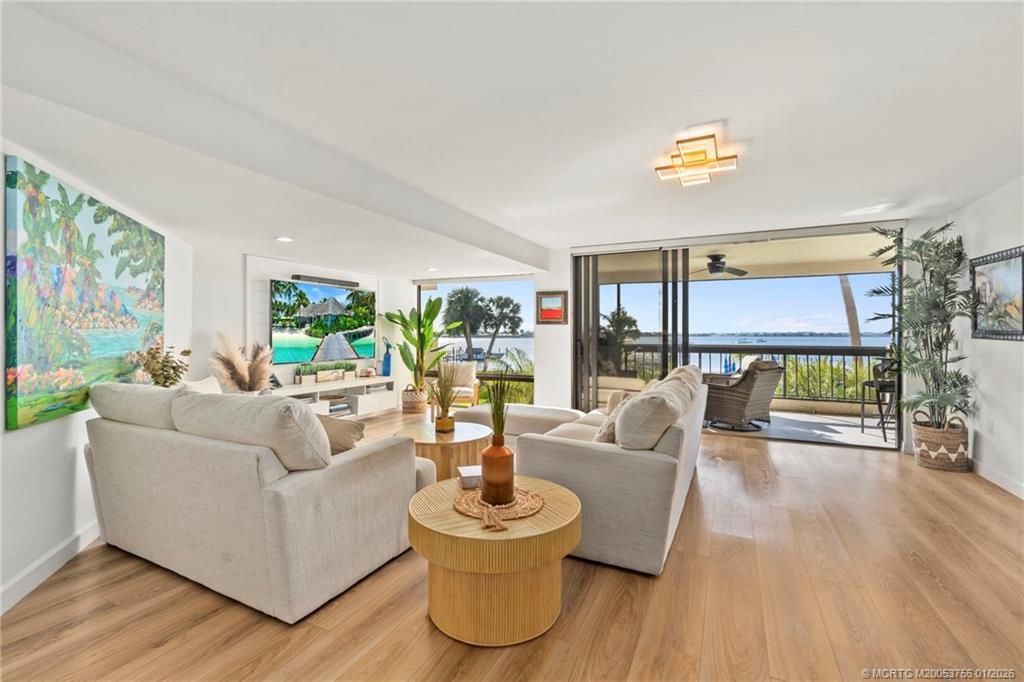 625 NW North River Drive, Unit 205, Stuart, FL 34994 Photo