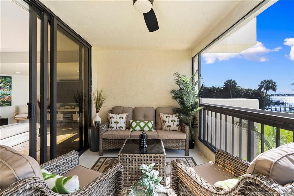 625 NW North River Drive, Unit 205, Stuart, FL 34994 Photo