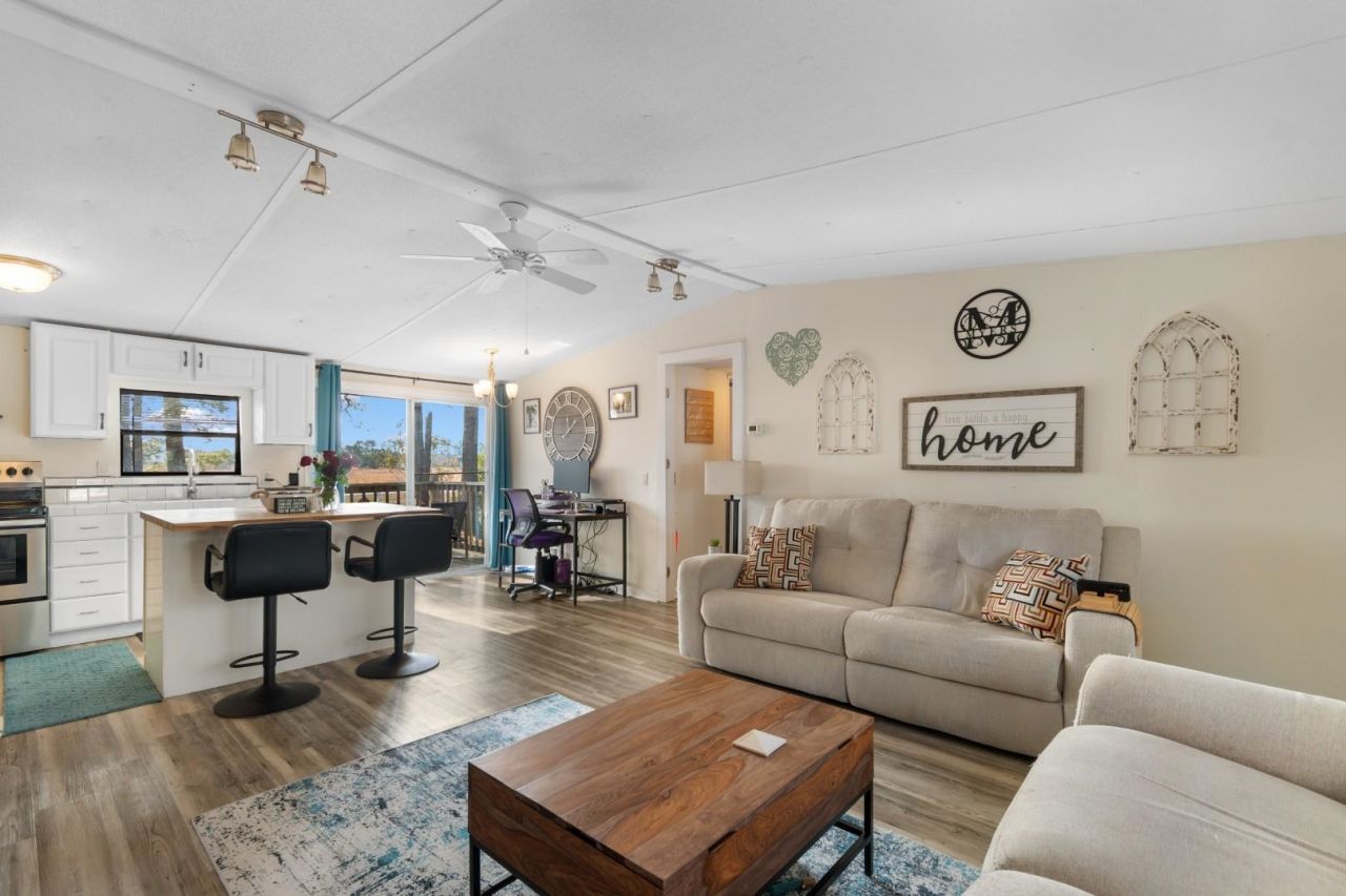 876 Old Magnolia Dr. Photo 11