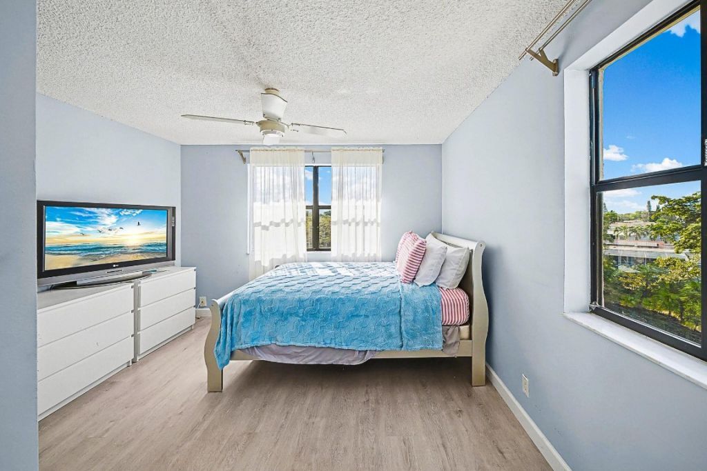 10466 Sunrise Lakes Boulevard, Unit 312, Sunrise, FL 33322 Photo