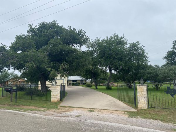 310 S Chaparral, Burnet, TX 78611