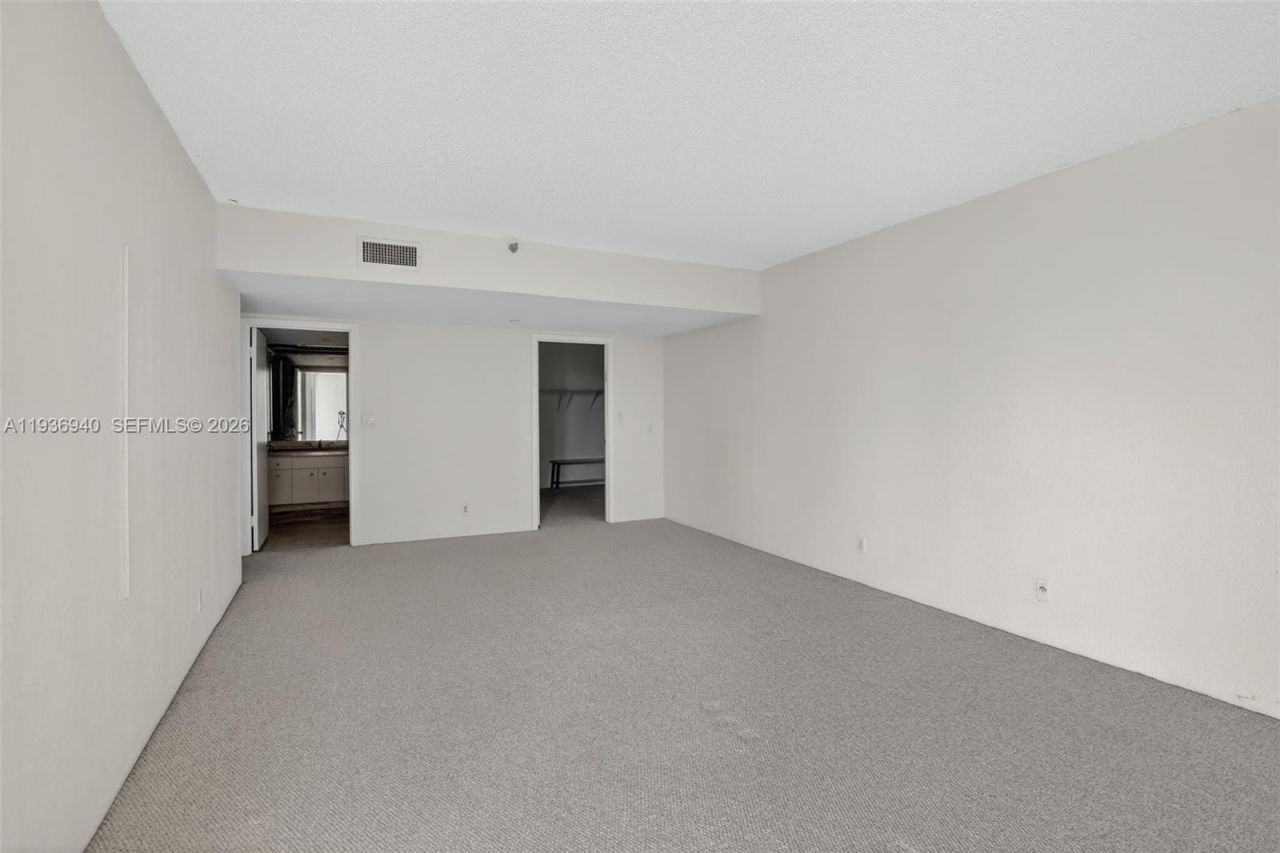 19707 Turnberry Way, Unit 7F, Aventura, FL 33180 Photo