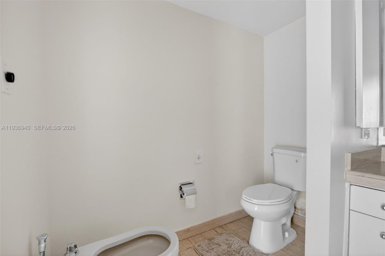 19707 Turnberry Way, Unit 7F, Aventura, FL 33180 Photo