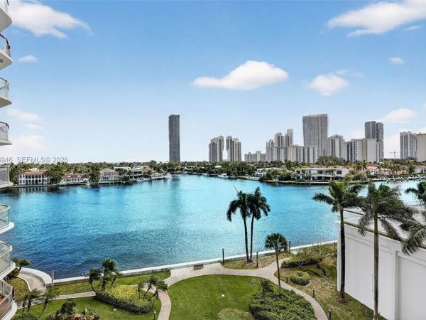 19707 Turnberry Way, Unit 7F, Aventura, FL 33180