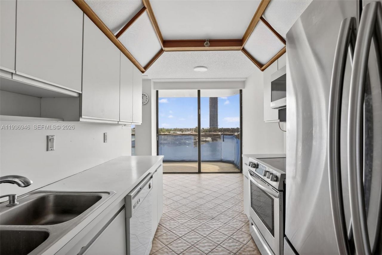 19707 Turnberry Way, Unit 7F, Aventura, FL 33180 Photo