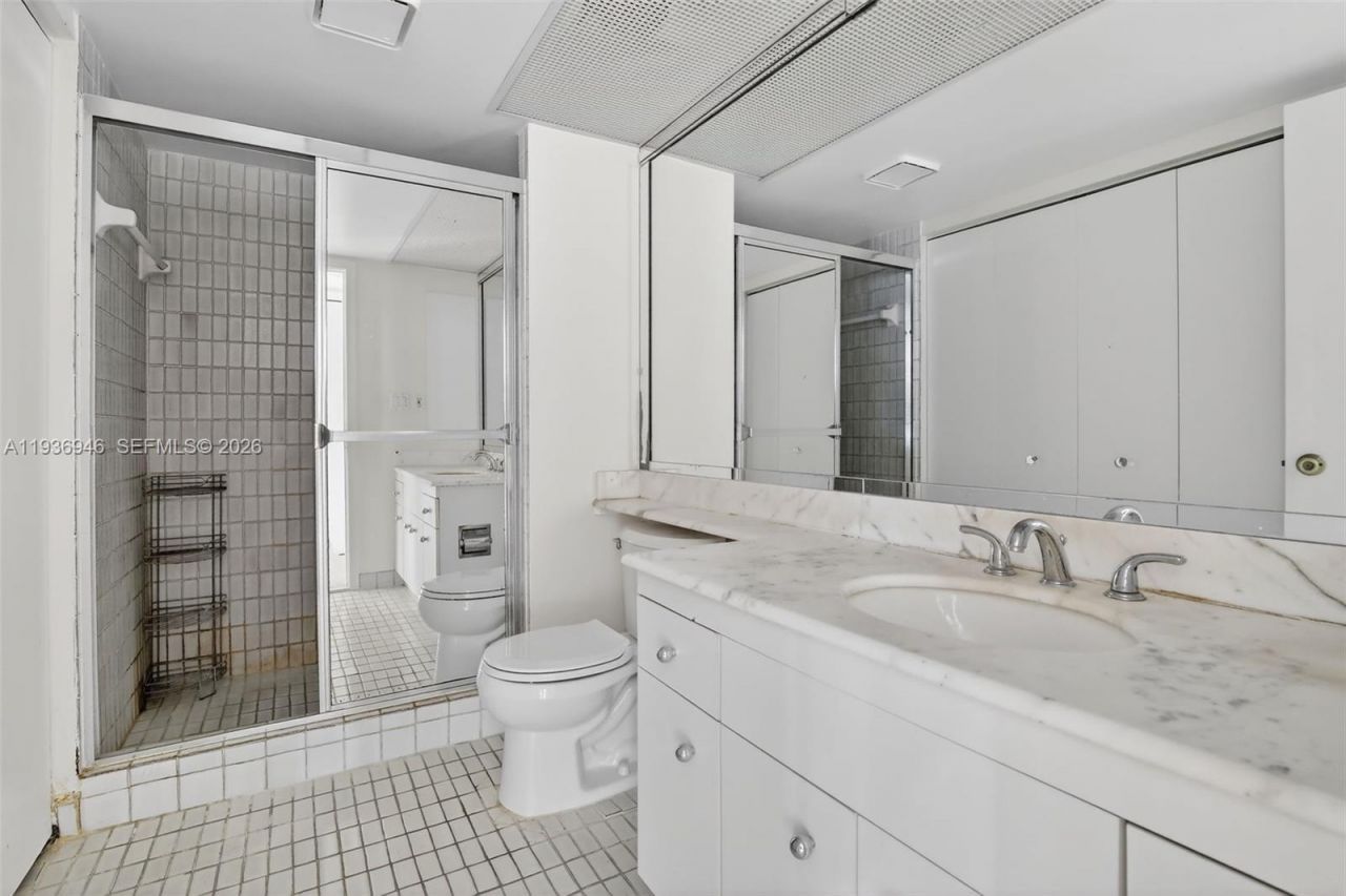 19707 Turnberry Way, Unit 7F, Aventura, FL 33180 Photo