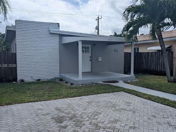 1650 Jackson St, Hollywood, FL 33020