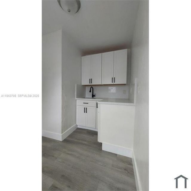 2927 NW 60th St , Miami, FL 33142 Photo