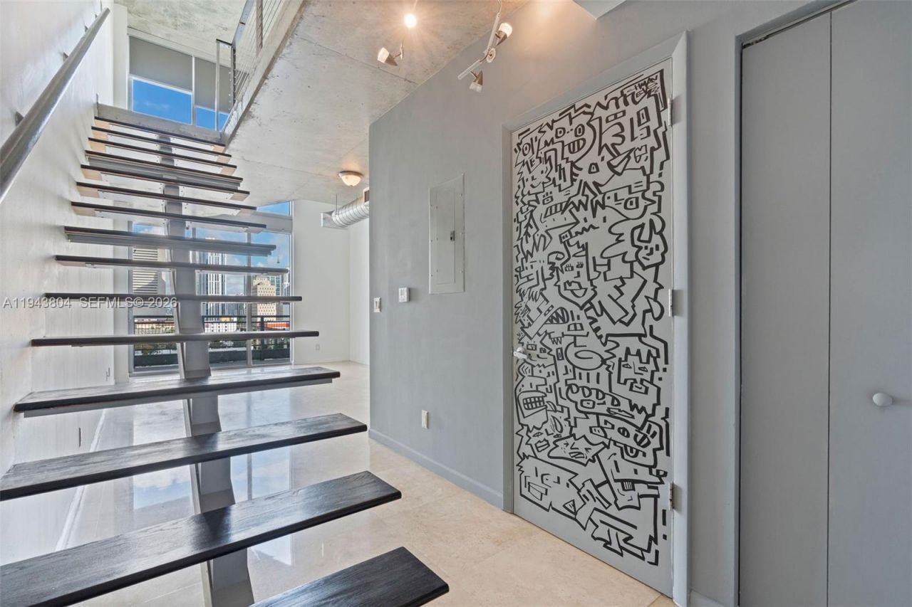 690 SW 1st Ct, Unit 1517, Miami, FL 33130 Photo