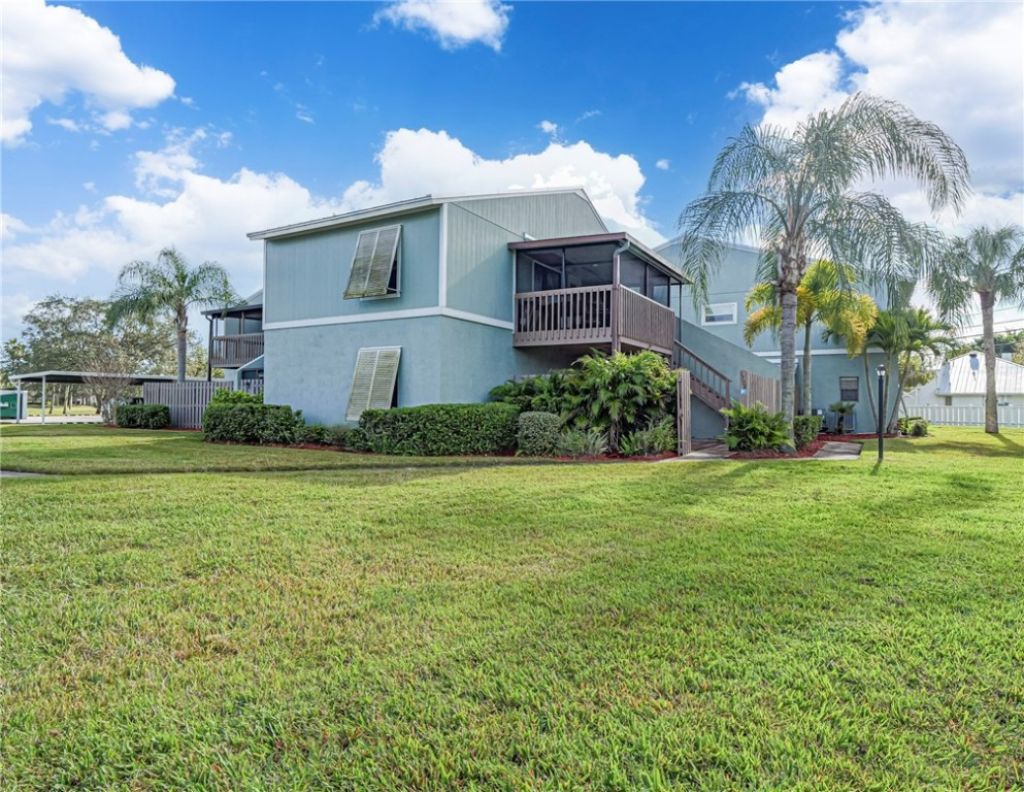 1198 Breezy Way, Unit 7A, Sebastian, FL 32958 Photo