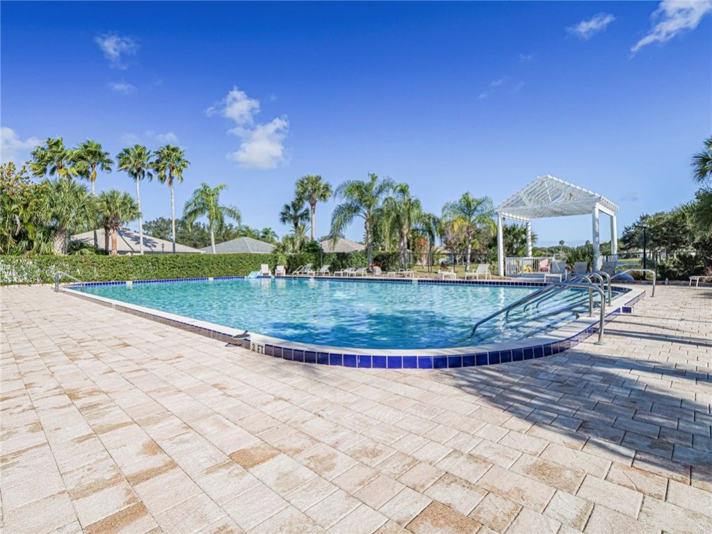 1198 Breezy Way, Unit 7A, Sebastian, FL 32958 Photo