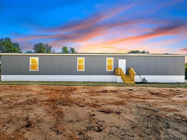 2720 Cypress Street, Granbury, TX 76048