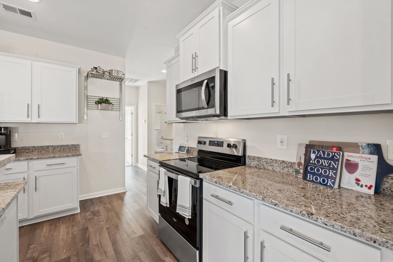 361 Palmetto Sand Loop Photo 10