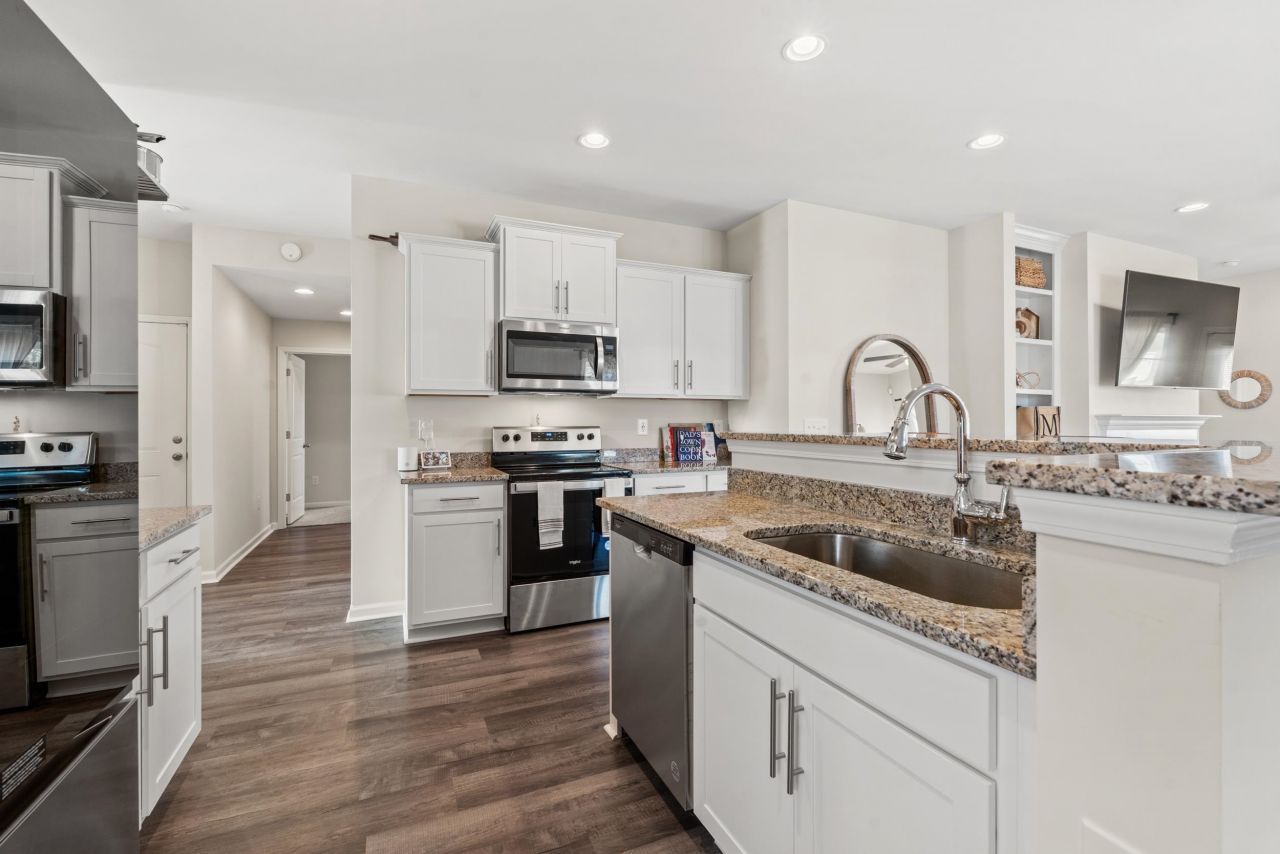 361 Palmetto Sand Loop Photo 11