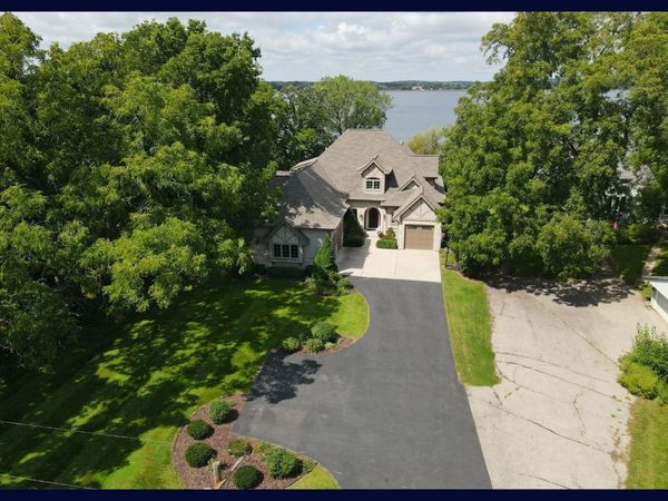 705 S Ferry Drive, Lake Mills, WI 53551