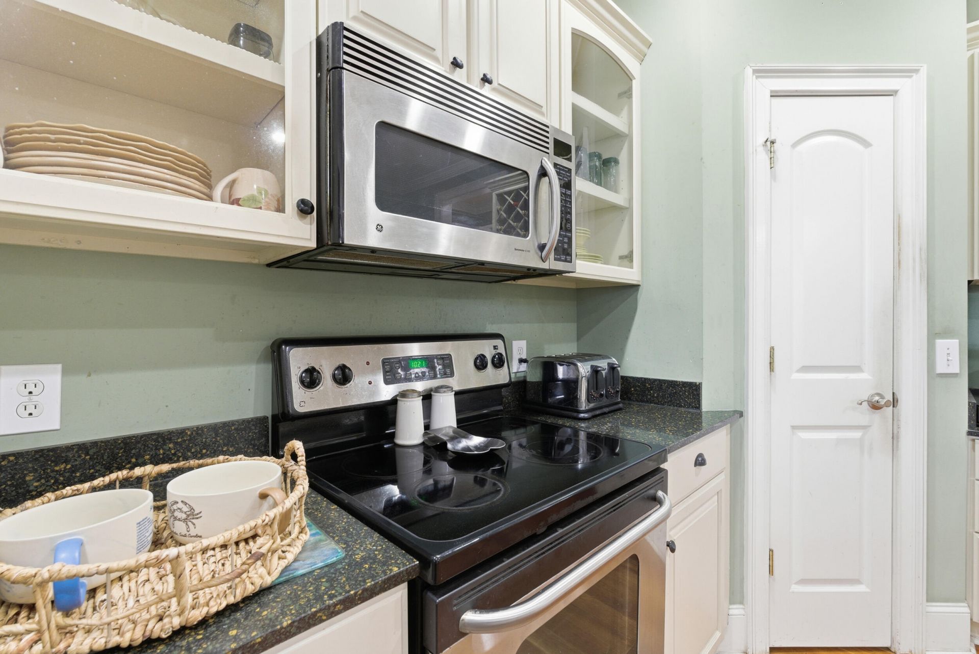 111 Amanda Circle Photo 22