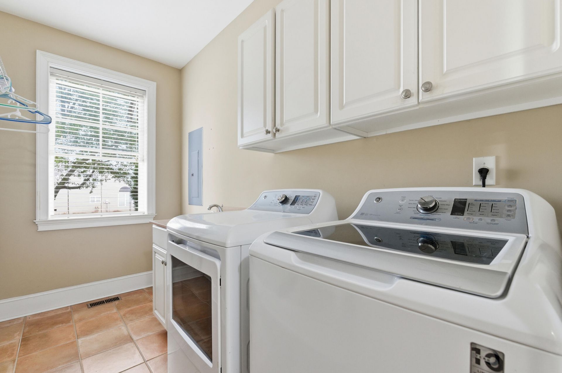 111 Amanda Circle Photo 37