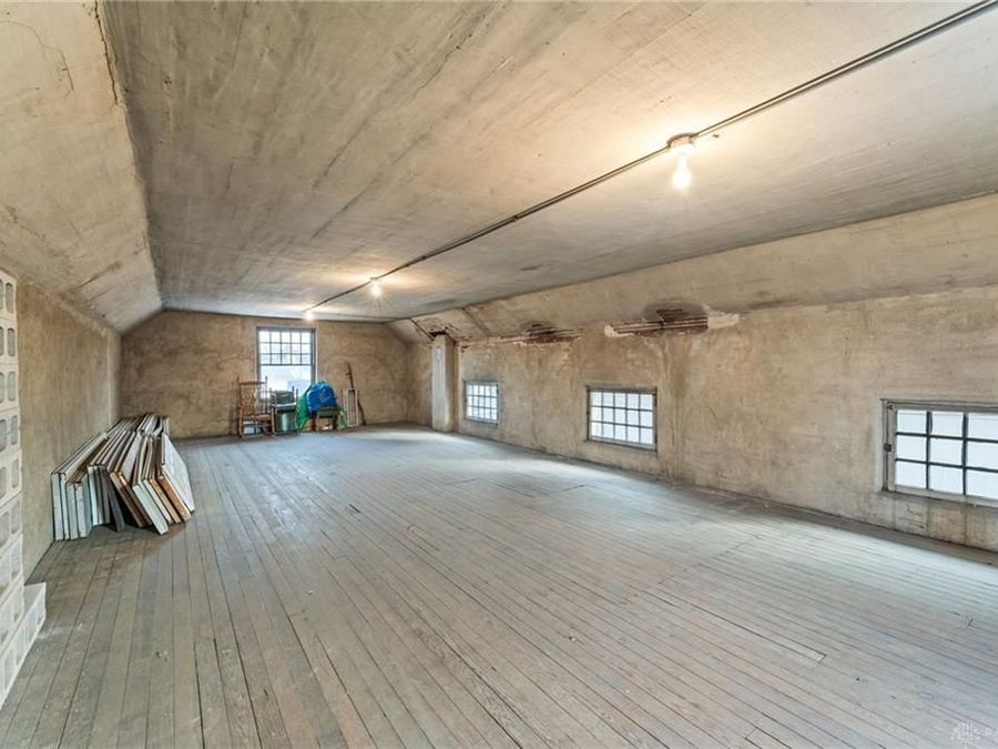 Property Image 76