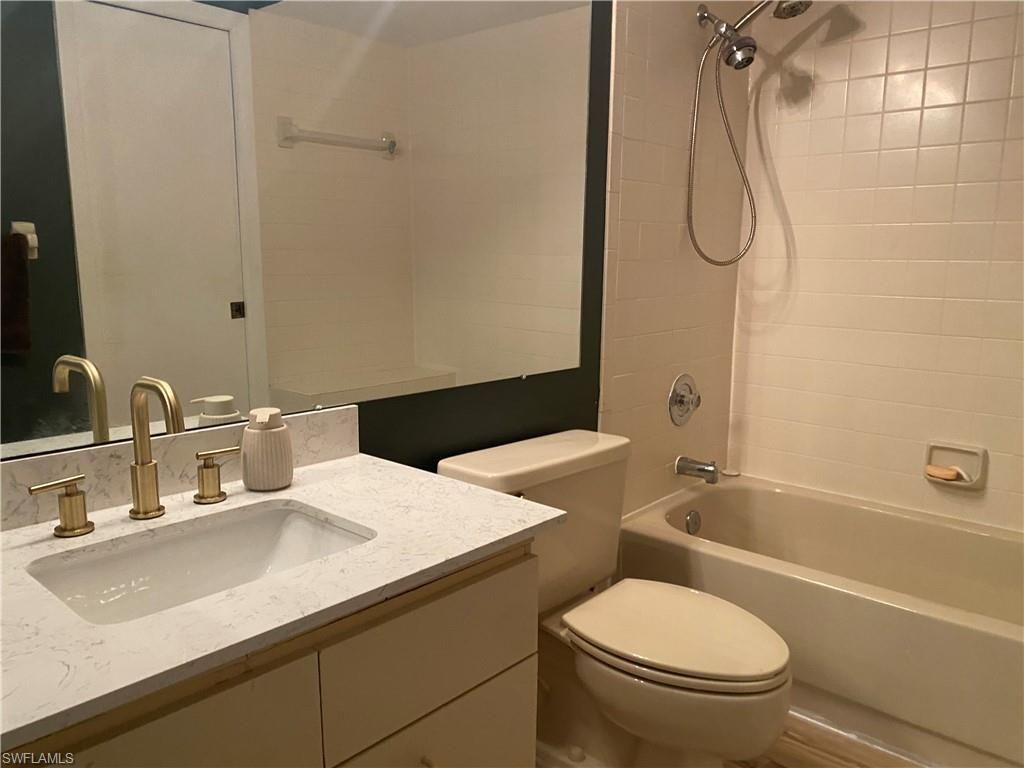 17280 Eagle Trce, Unit 9, Fort Myers, FL 33908 Photo